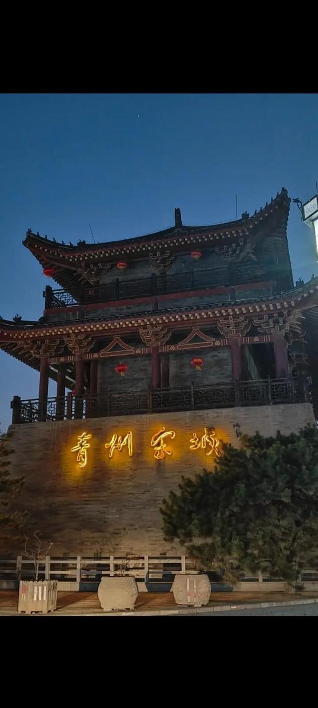 山东藏着座千年古城，免费又好逛，高铁1小时直达，现在去正合适