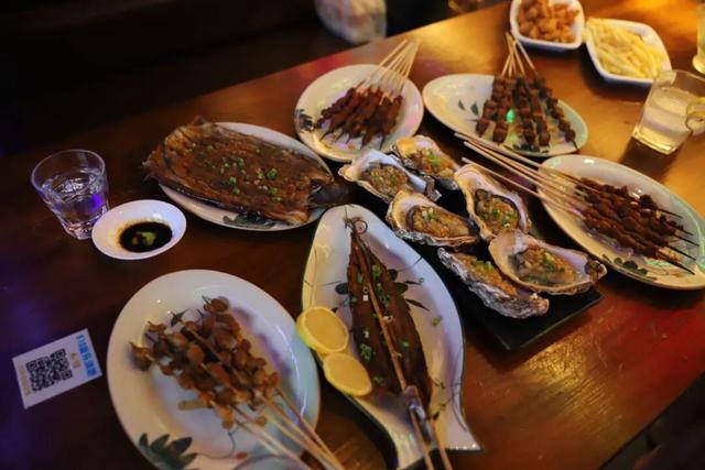 东莞有个宝藏地！下坝坊的24小时，从静谧古村到流光幻境