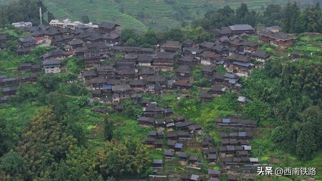 经这个“第一站”，可以看到不一样的风景