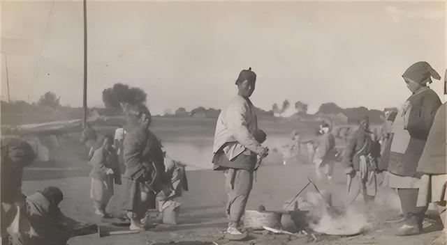 86年，浙江一尼姑还俗，嫁45岁富商，生下一子致中国至今无法统一