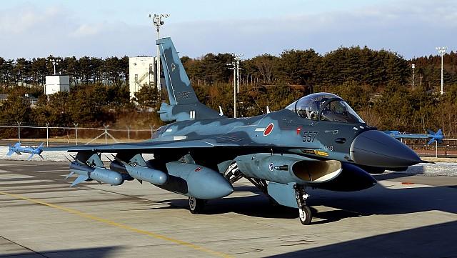 “平成零战”日本F-2战斗机，为何说是“爹不疼，娘不爱”？