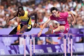 13秒4拿下第一！21岁110米栏天才在巴黎奥运爆发，新刘翔崛起图片