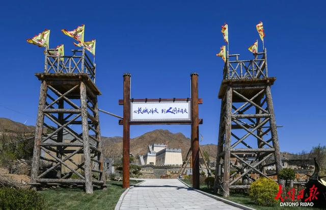 这条自驾线藏不住了!大同长城秋日“颜值爆表”~