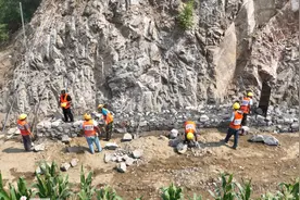 环城水系开展防洪防汛及突发事件综合应急演练丨易县地质灾害及灾后排险修复治理工程项目有序推进图片