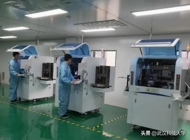 武科大团队七年磨一剑！“毫米级” 芯片精度远超日本同行