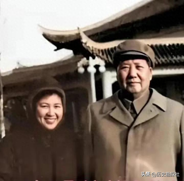 毛主席的机要秘书谢静宜有多美？长相清纯可爱，当过北京市委书记