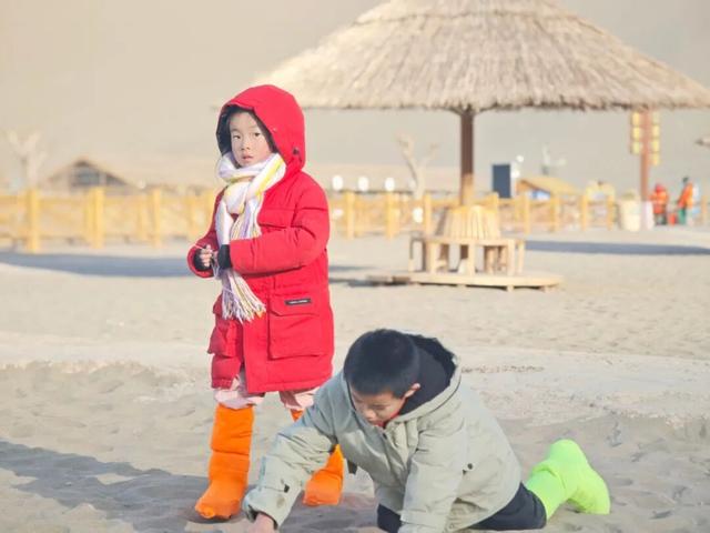 大寒暖韵满鸣沙 丝路驼铃唤客来