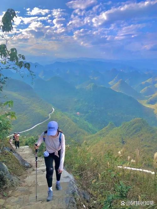 散文｜｜秋光漫旅：在层林尽染处拾撷岁月清欢