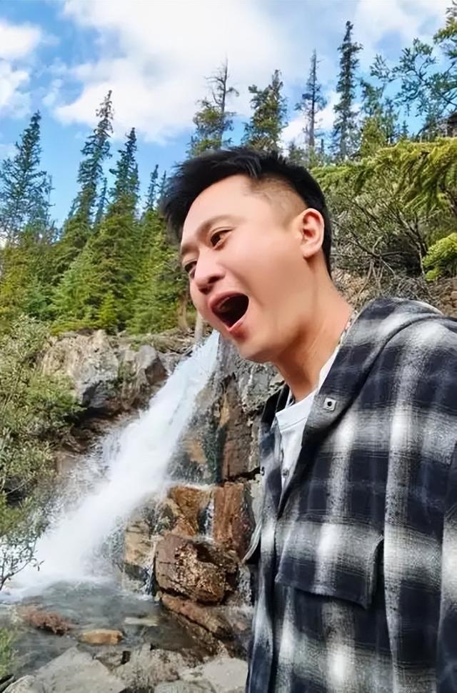 闯祸了！央视主持人出国旅游，携妻女高调炫海外生活，被网友骂惨