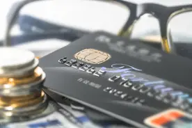 你的银行卡被银行风控了，银行朋友告诉你的五大原因知道了吗？图片