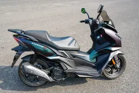 150都市运动踏板的新挑战——16980元三阳巡弋150GT静态测评图片