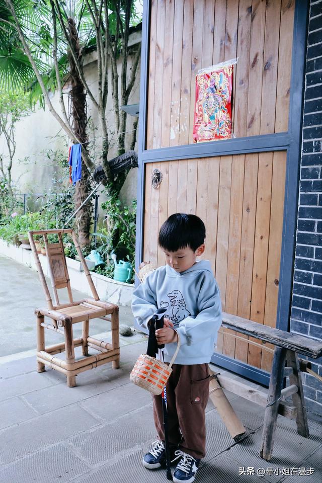 崇州竹艺之旅，带娃去去逛竹村、玩竹编、爬竹山、捡秋竹