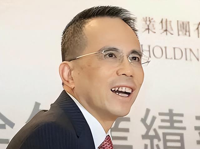 身价千亿有什么用？李嘉诚两儿子的现状，给所有父母都提了个醒
