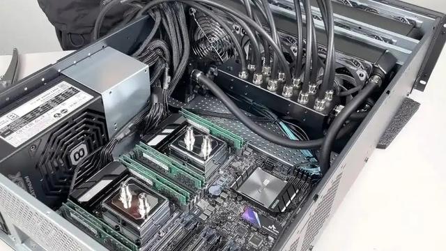 AI训练效率竟被它拖后腿？权威榜单揭晓，你的存储够格吗？