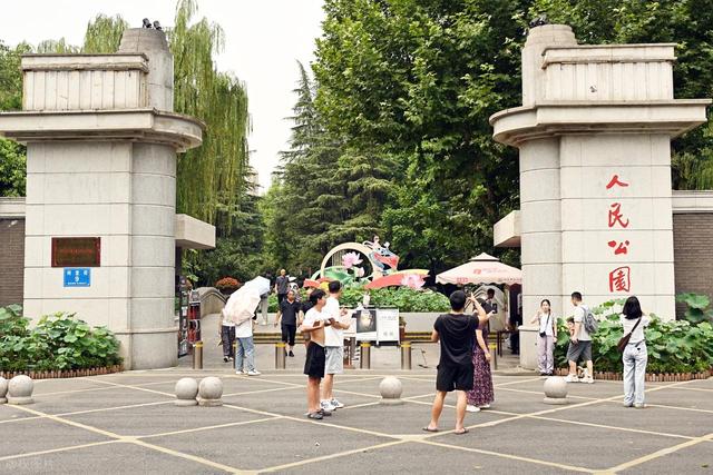 成都必去十大景点排行榜，这才是成都最值得去的10个景点，收好！