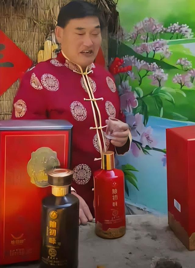 离婚4年，陈亚男和朱小伟的生活天差地别，背后的真相太现实