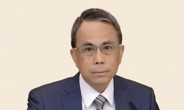 2909亿身家有何用？97岁的李嘉诚无力回天，两个60岁儿子已成心病