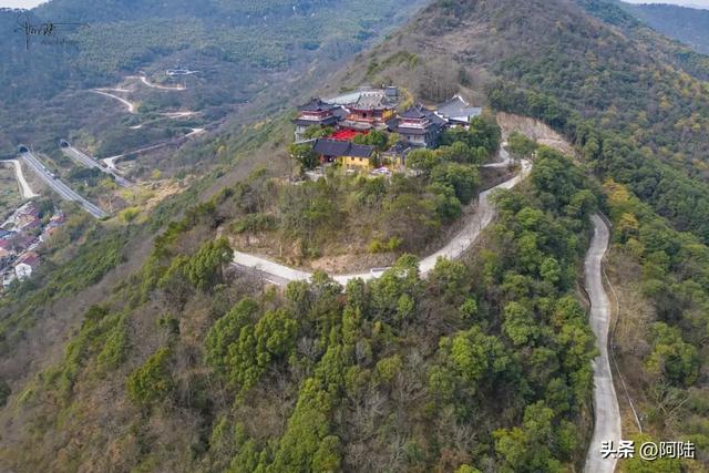 古韵悠然的清风寺原为王烈妇祠，承载着丰富的历史和文化内涵