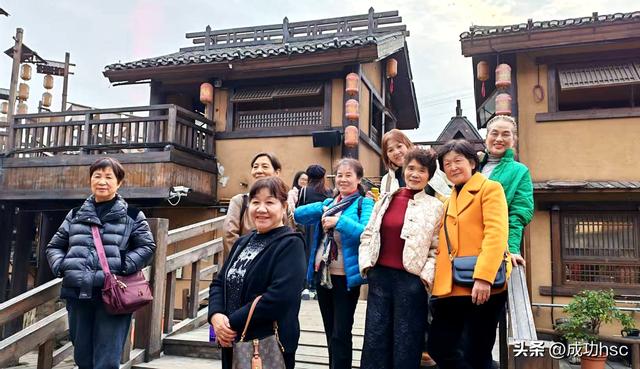 蒙牛别提多美衡阳公司专属版“衡山渡”一日游活动温情启动