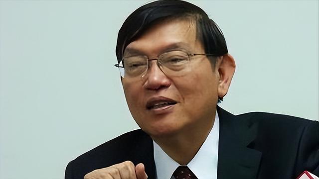 “中国半导体教父”张汝京，为回大陆造芯片，被开除台湾省户籍