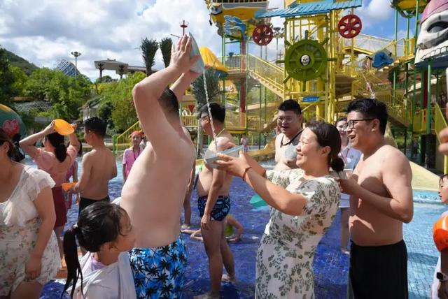 水花+音浪=100%上头！今天的留坝栈道夏日派对，玩疯啦！