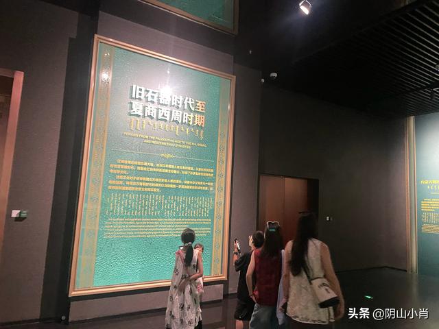 参观内蒙古博物院新馆