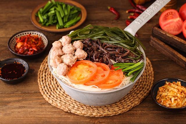 月销万碗的鲜汤米线配方流出！这3种食材是灵魂关键
