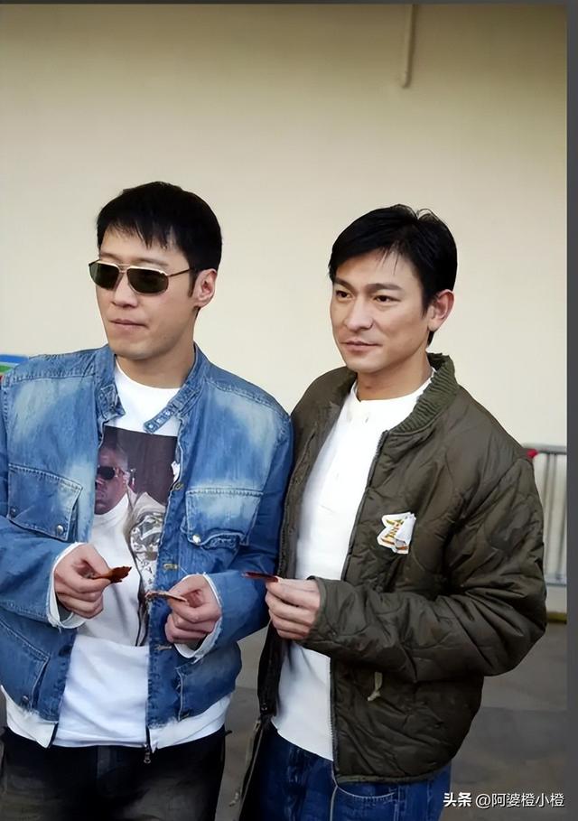 不合影不知道，一合影全露馅！原来这些明星都是潜藏的“小土豆”