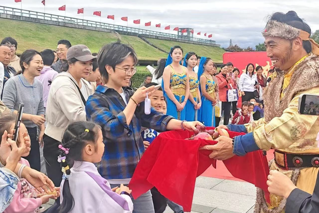 中秋国庆“双节”同庆 汉中“五馆联动”文化盛宴引客来