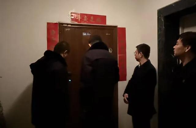 凌晨六时,张店大批干警出动!