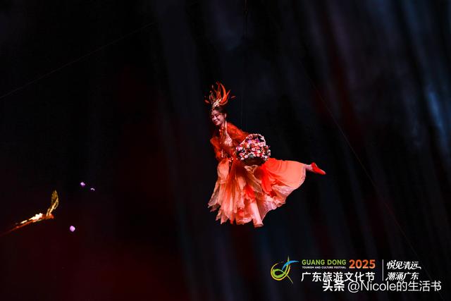 凤城寻踪：一条老巷与一座城的文化觉醒