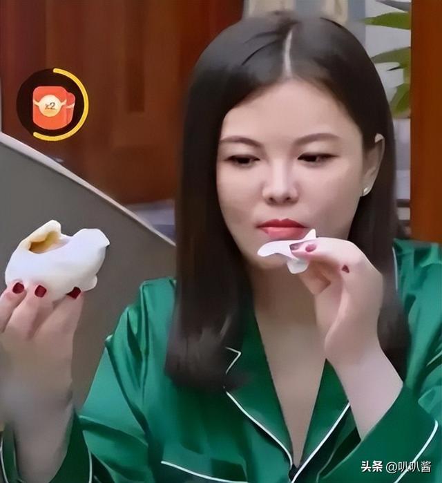 李湘被禁关5天后，家境被扒底朝天，父母身份曝光	，果然不简单