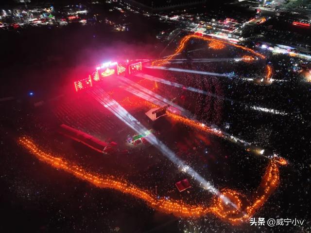 乌蒙狂欢威宁火把狂欢季在五里岗精彩落幕