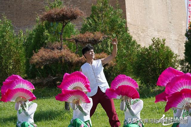 偏关县：从“风口穷县”到“绿富美”的山西样本