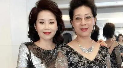 71岁知名歌唱家，与二婚丈夫无子无女，选择花500万住养老院