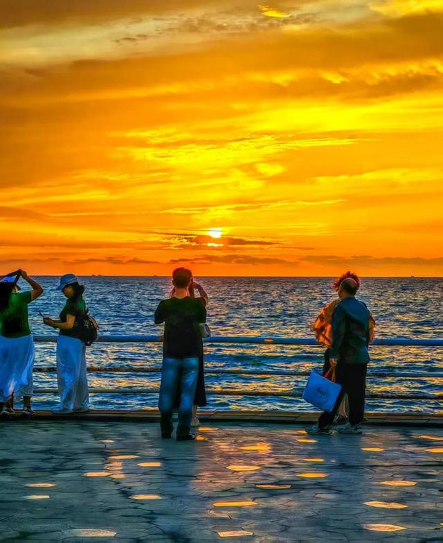 太治愈了！今秋大火的“琥珀流光”风！日照也有→