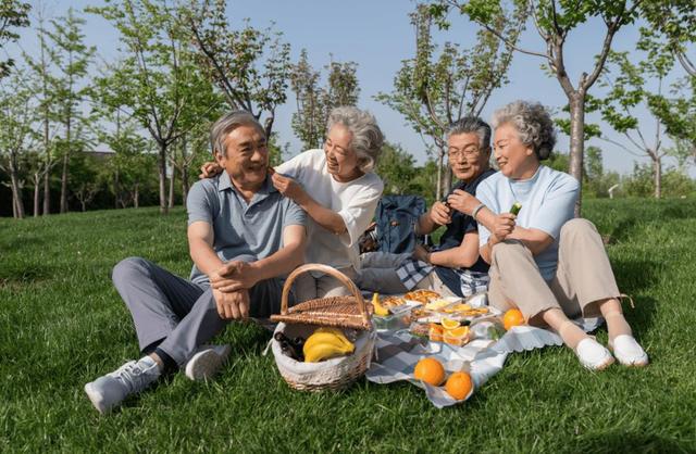 老年人成为失眠“重灾区”？别慌！达利雷生科学改善睡眠问题