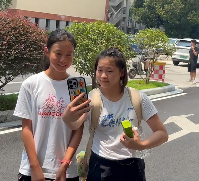 事实证明，身材走样、比赛失利的全红婵，如今已走上了另一条道路