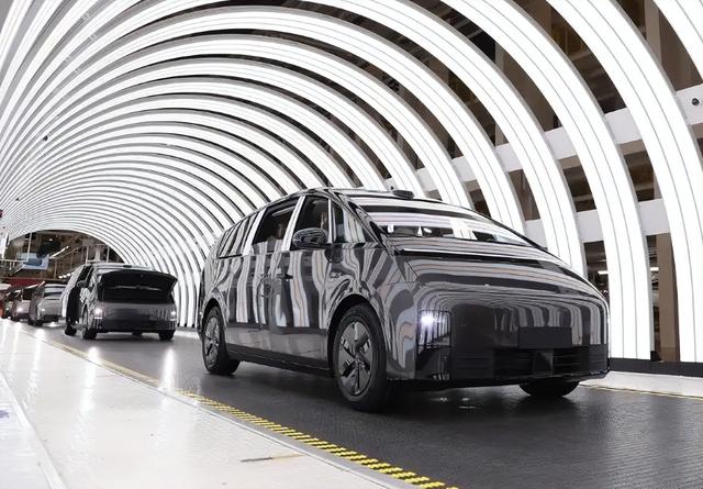 经验主义害死人？决策慢就是自杀，新能源战场，容不下职业经理人