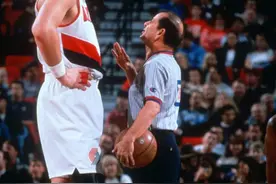 约基奇35岁以后的标杆，是老萨博尼斯图片