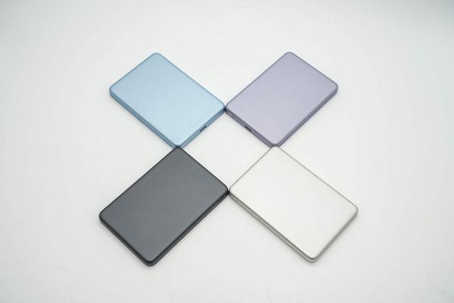 薄至8.7mm，轻松放进口袋，小米22.5W 5000mAh磁吸超薄充电宝拆解