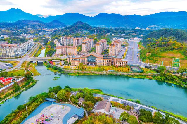 文旅融合赋能 温泉秋韵绘新篇