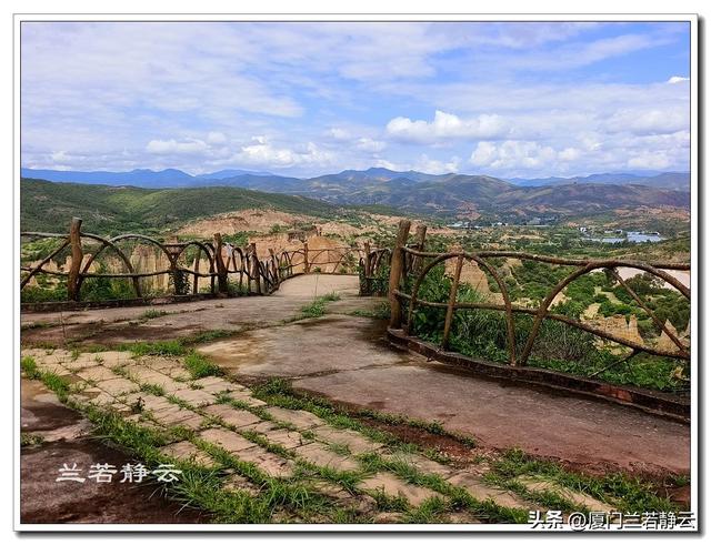 云南楚雄：元谋浪巴铺土林的地质奇观（含攻略）