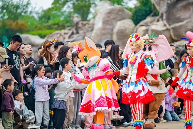 银基度假区双节迎客33万人次 入选全国热门亲子游目的地！
