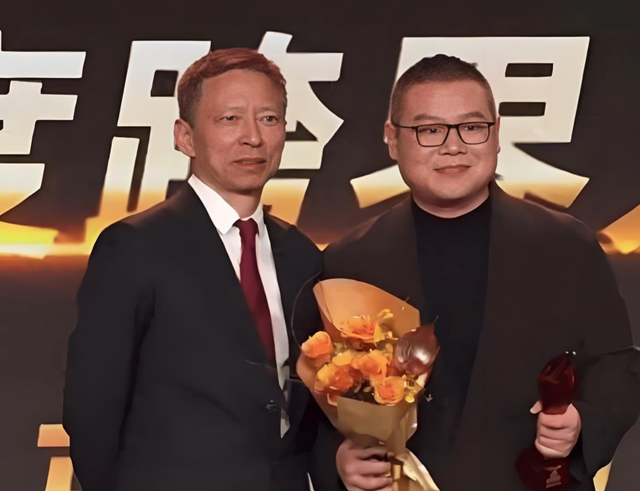 郭德纲没想到 被约谈仅半月	，岳云鹏官宣新身份，让德云社口碑翻盘