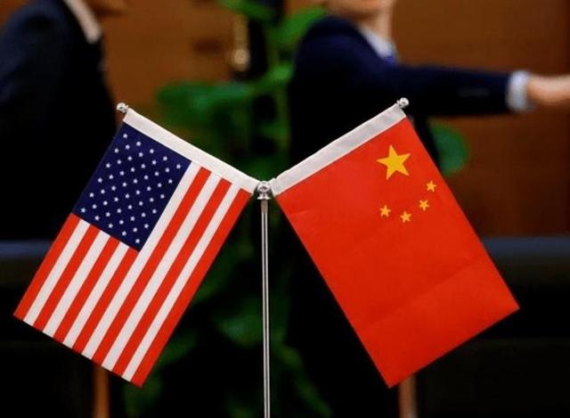 特朗普还未登机访华，大批美国坦克将运往台岛，解放军动作更大
