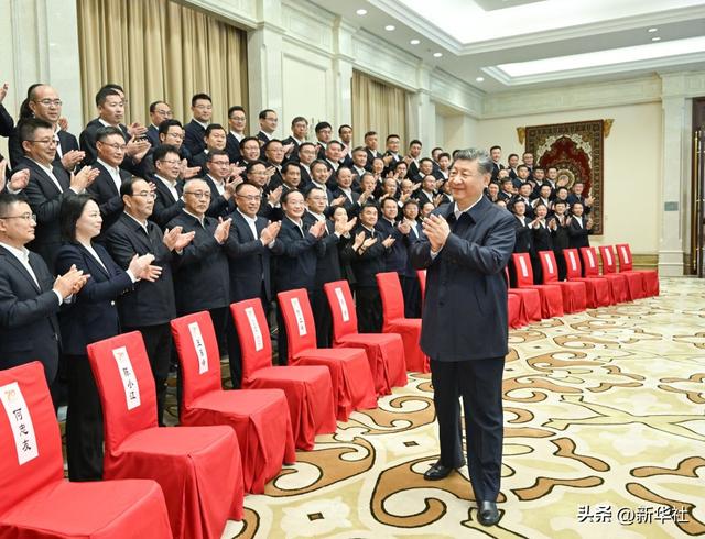 “开创新疆更加美好的明天”——习近平总书记率中央代表团出席新疆维吾尔自治区成立70周年庆祝活动纪实