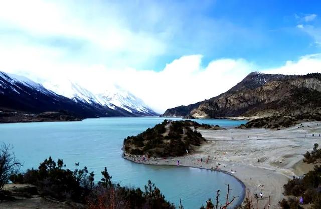 冬游西藏终极指南:2025冰雪奇缘,80+景区免票的冒险召唤!