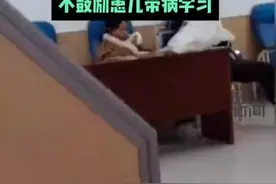 南通市第一人民医院回应输液室设学习区：此前应家长要求提供桌子，不鼓励边输液边学习图片