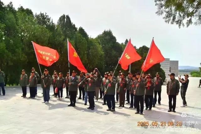 38军子弟瞻仰纪念塔山阻击战的英烈~38军子弟红色东北行第二行程